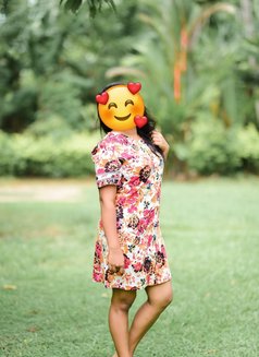 Shandra, the Chubby Beauty - puta in Colombo Photo 1 of 5