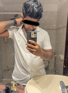 Roshen Love 69 - Male escort in Colombo Photo 3 of 5