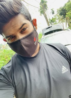 Roshen Love 69 - Male escort in Colombo Photo 5 of 5