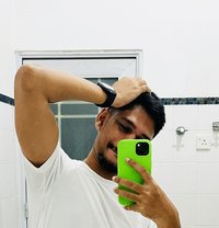 Radeesha Jayawardena - Male escort in Colombo