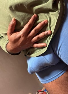 Shane 🤙🏻 - Male escort in Colombo Photo 5 of 7
