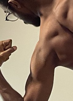 Eshan For Ladies /Cuckold VIP - Acompañantes masculino in Colombo Photo 3 of 8