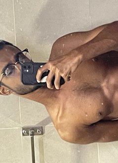 Eshan For Ladies /Cuckold VIP - Acompañantes masculino in Colombo Photo 5 of 8