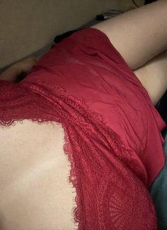 Shaneee - escort in Manila Photo 1 of 5