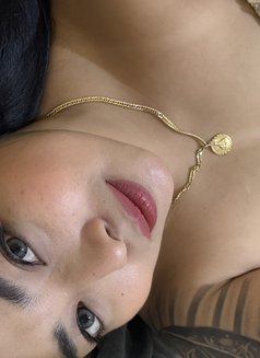 Shaneee - escort in Manila Photo 3 of 5