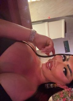 Azzurra Elegant-Italian Lady - escort in Dubai Photo 22 of 23