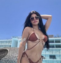 Real Girl squirting Fernanda - escort in Bali