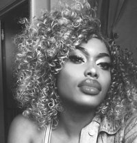 Shaney - masseuse in Nairobi