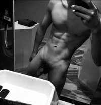 Shanghai Beautiful Boy - Male escort in Shanghai