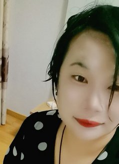 Shanghailisa - Transsexual escort in Shanghai Photo 5 of 5