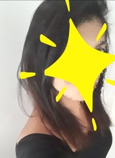 Shani Fernando - escort in Colombo Photo 4 of 5