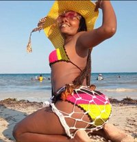 Shania 24 - puta in Nairobi