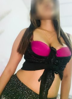 Shanika - Independent Young Girl - escort in Colombo Photo 7 of 8