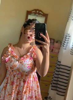 Shanika - escort in Colombo Photo 1 of 8
