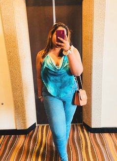 Shanila - escort in Colombo Photo 5 of 7