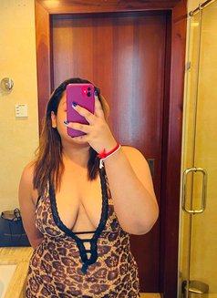 Shanila - escort in Colombo Photo 8 of 8