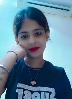 Shaniya Roy - escort in Ahmedabad Photo 1 of 2