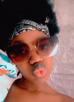 Shaniz - Transsexual escort in Nairobi Photo 1 of 7