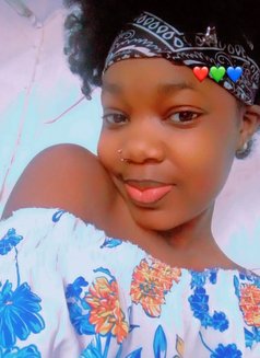 Shaniz - Transsexual escort in Nairobi Photo 4 of 7