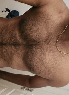 Shanks - Male escort in Chennai Photo 3 of 3