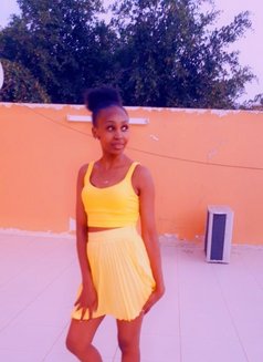 Shannah - escort in Doha Photo 3 of 3