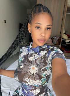 Shannie - escort in Nairobi Photo 3 of 6