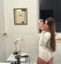 Shannon - escort in Okinawa Island