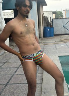 Shannu Kondapur - masseur in Hyderabad Photo 1 of 4