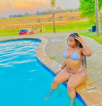 Shanny - escort in Chennai Photo 1 of 3