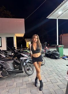 SHANON HOT GIRL IN CANGGU - escort in Bali Photo 16 of 22