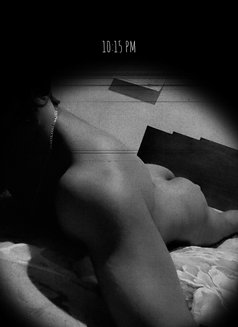 Shanro - Male escort in Colombo Photo 5 of 6