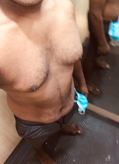 Shanroy - Male escort in Colombo Photo 2 of 13