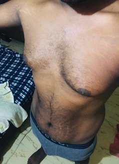 Shanroy - Male escort in Colombo Photo 10 of 13