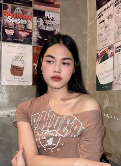 Shans Chloe - escort in Manila Photo 4 of 6