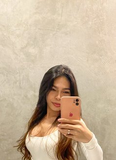 Nellin - escort in Manila Photo 2 of 3