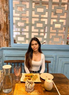 Nellin - escort in Manila Photo 3 of 3