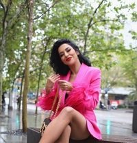 Enigmatic Seductress - Shante - puta in Paris