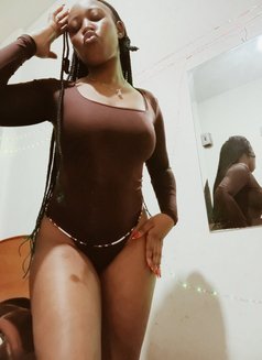 Shantel - escort in Beirut Photo 3 of 4