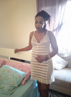 Shantel - escort in Doha Photo 1 of 2
