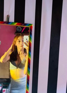 Shanty Mark Delacruz - Transsexual escort in Manila Photo 1 of 2