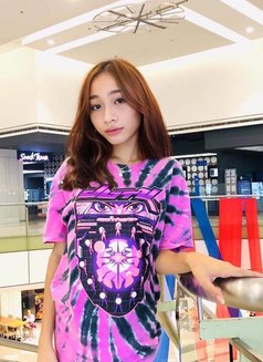 Shanty Mark Delacruz - Transsexual escort in Manila Photo 2 of 2