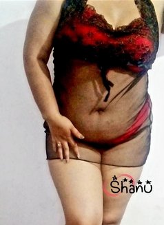 Shanu Curvy Diva Webcam Only - adult performer in Colombo Photo 3 of 6