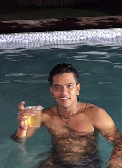 Shanu - Male escort in New Delhi Photo 7 of 10