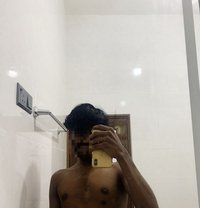 Shanu Theraphist - Male escort in Kandy