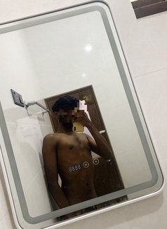 Shanu Theraphist - Male escort in Kandy Photo 2 of 2