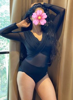 Shanuli Camshow / Whatsapp - puta in Colombo Photo 1 of 8