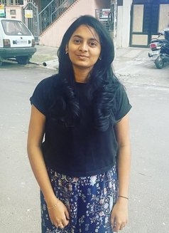Shanvi Live - escort in Hyderabad Photo 2 of 5