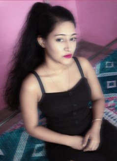 Shanvi Real Meet Cam Show - puta in Hyderabad Photo 2 of 3