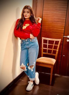 Shanya Student - escort in Dubai Photo 5 of 6