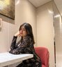 Shanya Student - puta in Dubai Photo 3 of 6